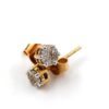 Örhängen i 18k guld med små diamanter.Vikt 1.48g