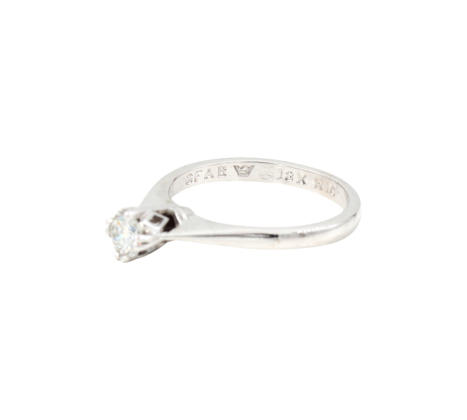 Diamantring i 18k vitguld med en diamant på 0,21 ct