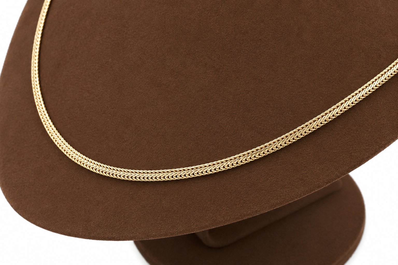 Halsband fiskben i 18k guld.Vikt 12.60 g