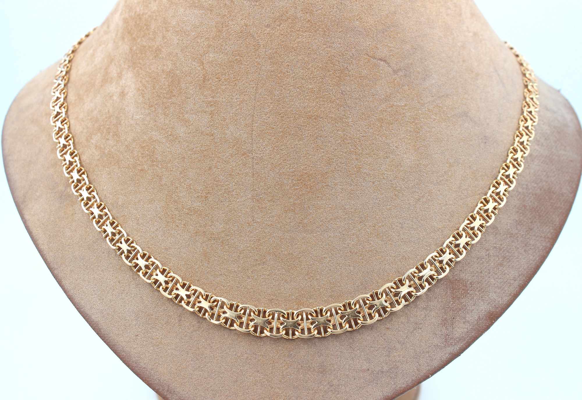 X-länk halsband med stavar i 18k guld. vikt:15 g