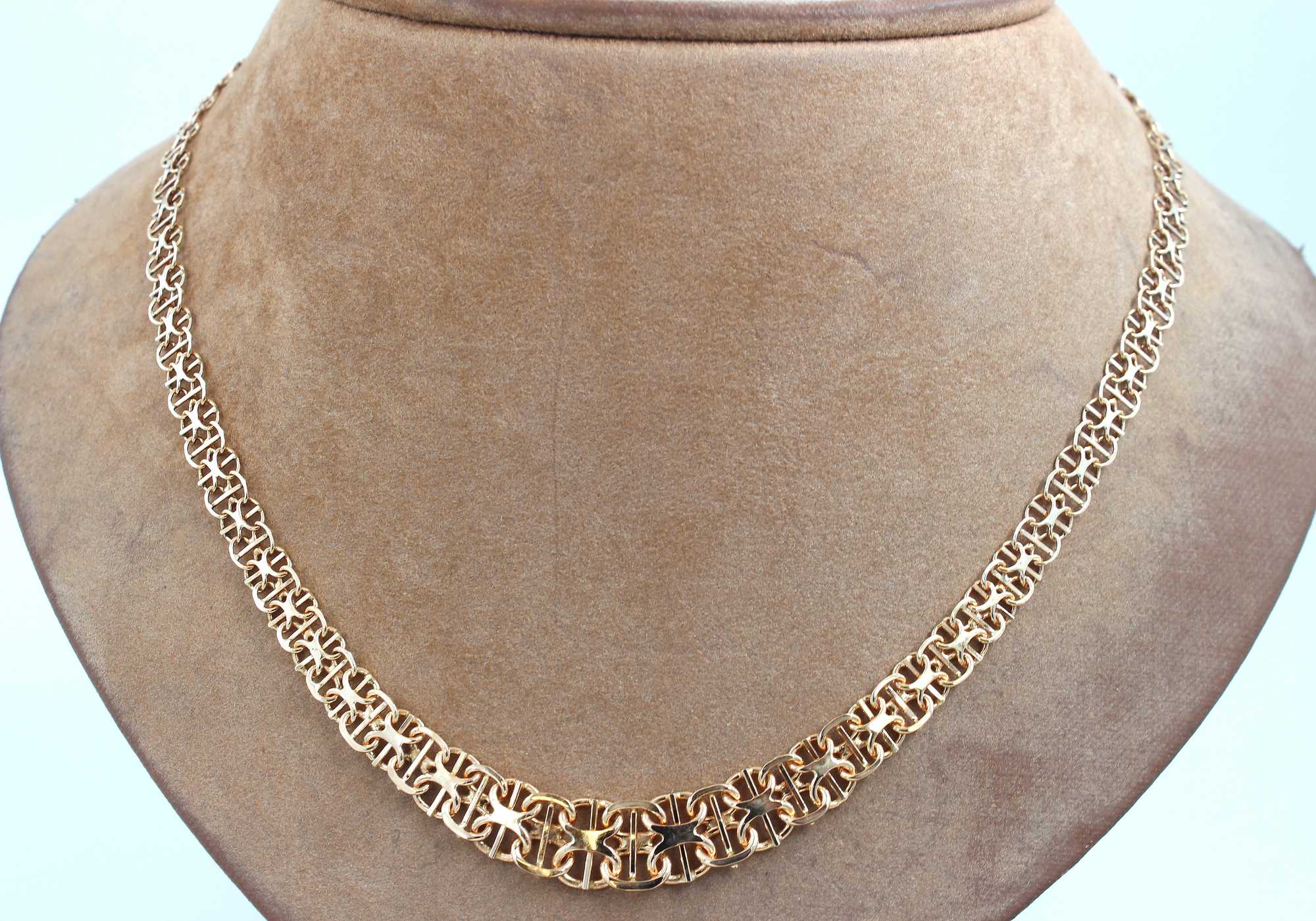 X-länk halsband med stavar i 18k guld. vikt: 14,2g