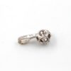 Hänge i 18k vitguld med en diamant på ca 0.05 ct.Vikt 0.34g