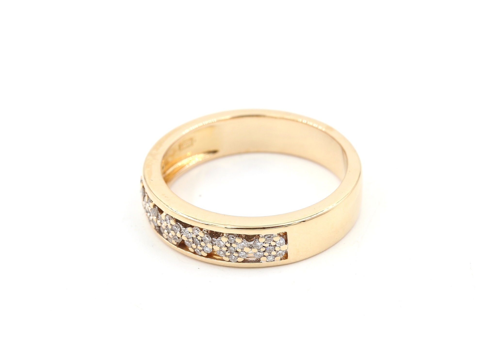 Diamantring i 18k guld . vikt: 5,25g