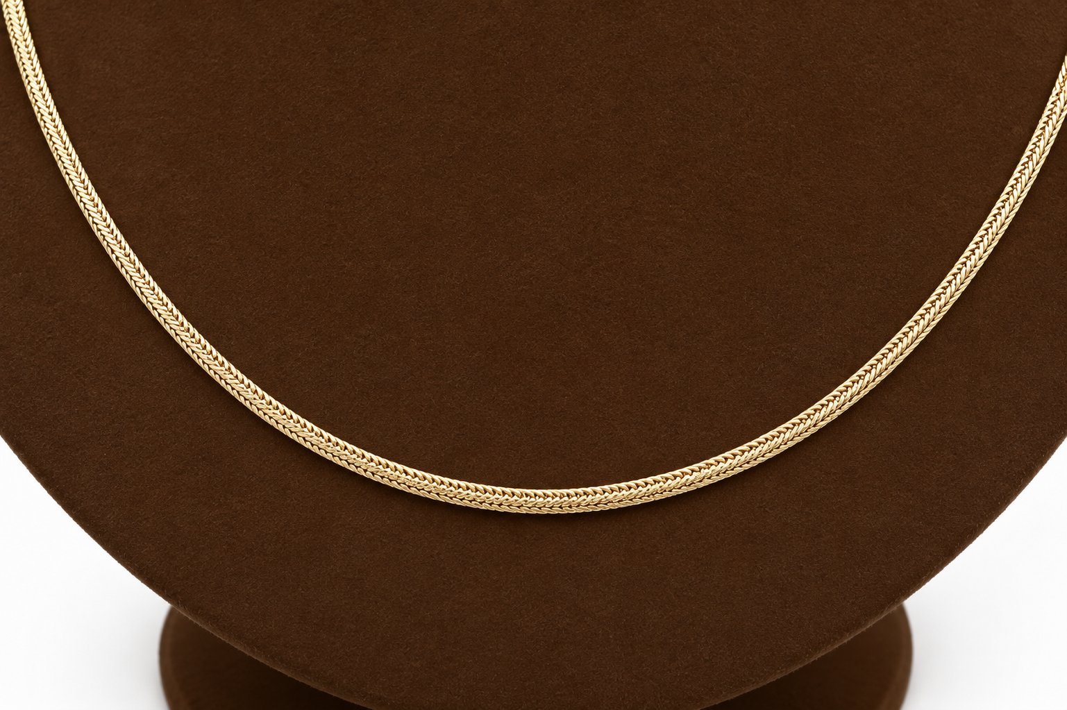 Halsband fiskben i 18k guld.Vikt 4.90 g