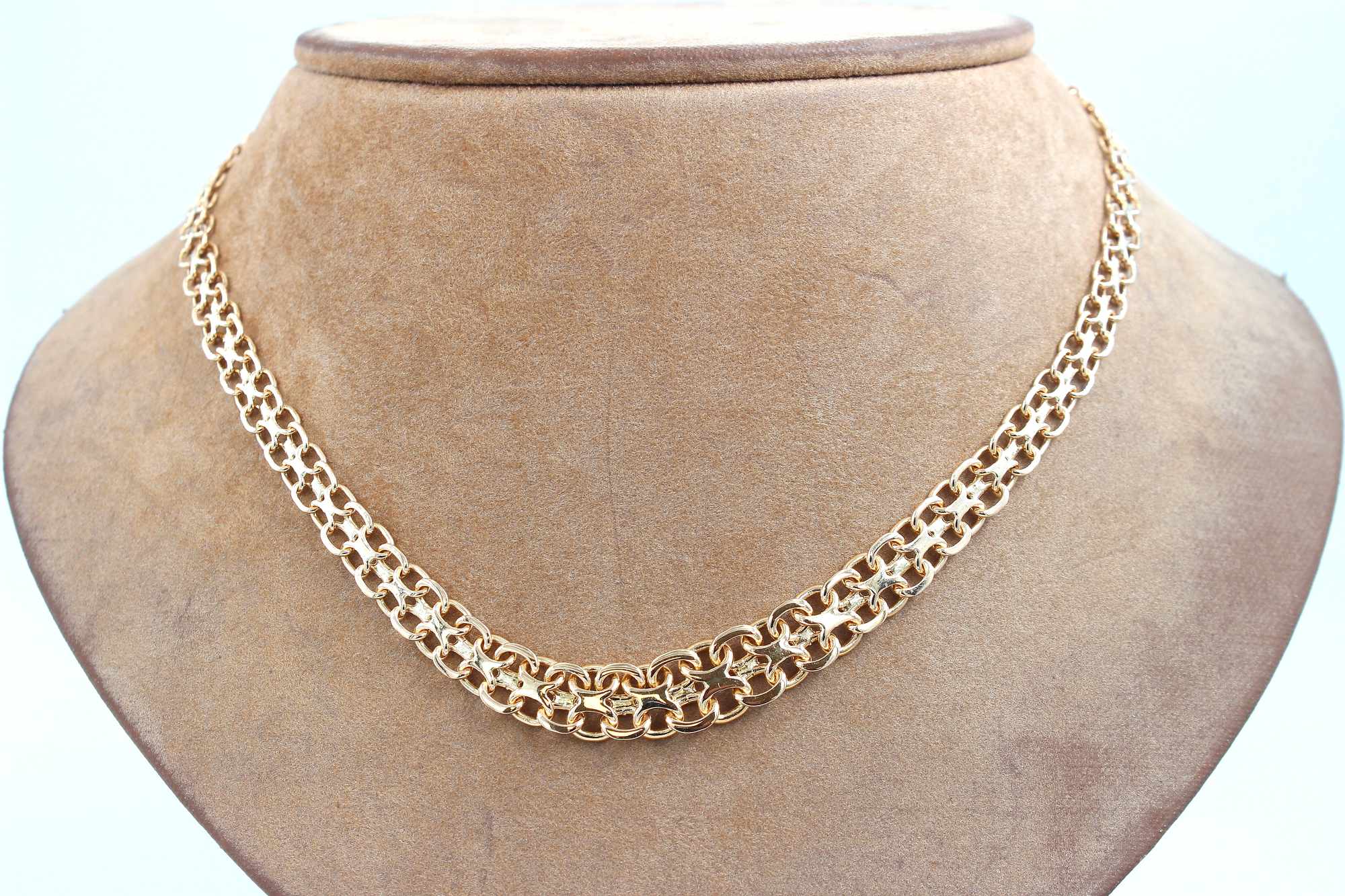X-länk halsband i 18k guld.Vikt 18,9 g