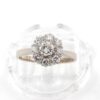 Diamantring i 18k vitguld på totalt 0.76 ct diamanter.Vikt: 3.17g
