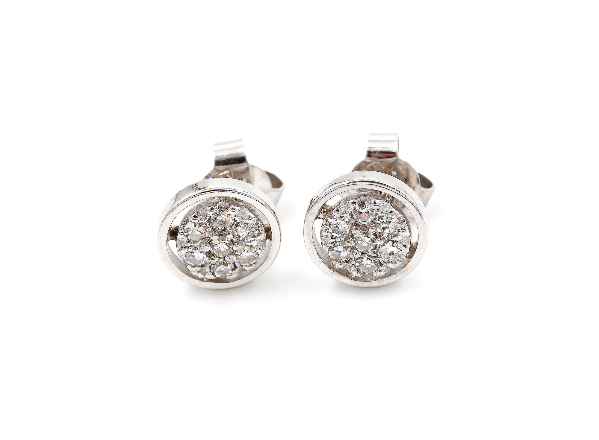 Diamantörhängen i 18k vitguld.Vikt 2.48g