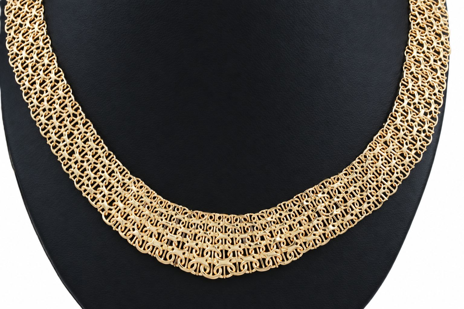 X-länk halsband med stavar i 18k guld.Vikt 51.18g