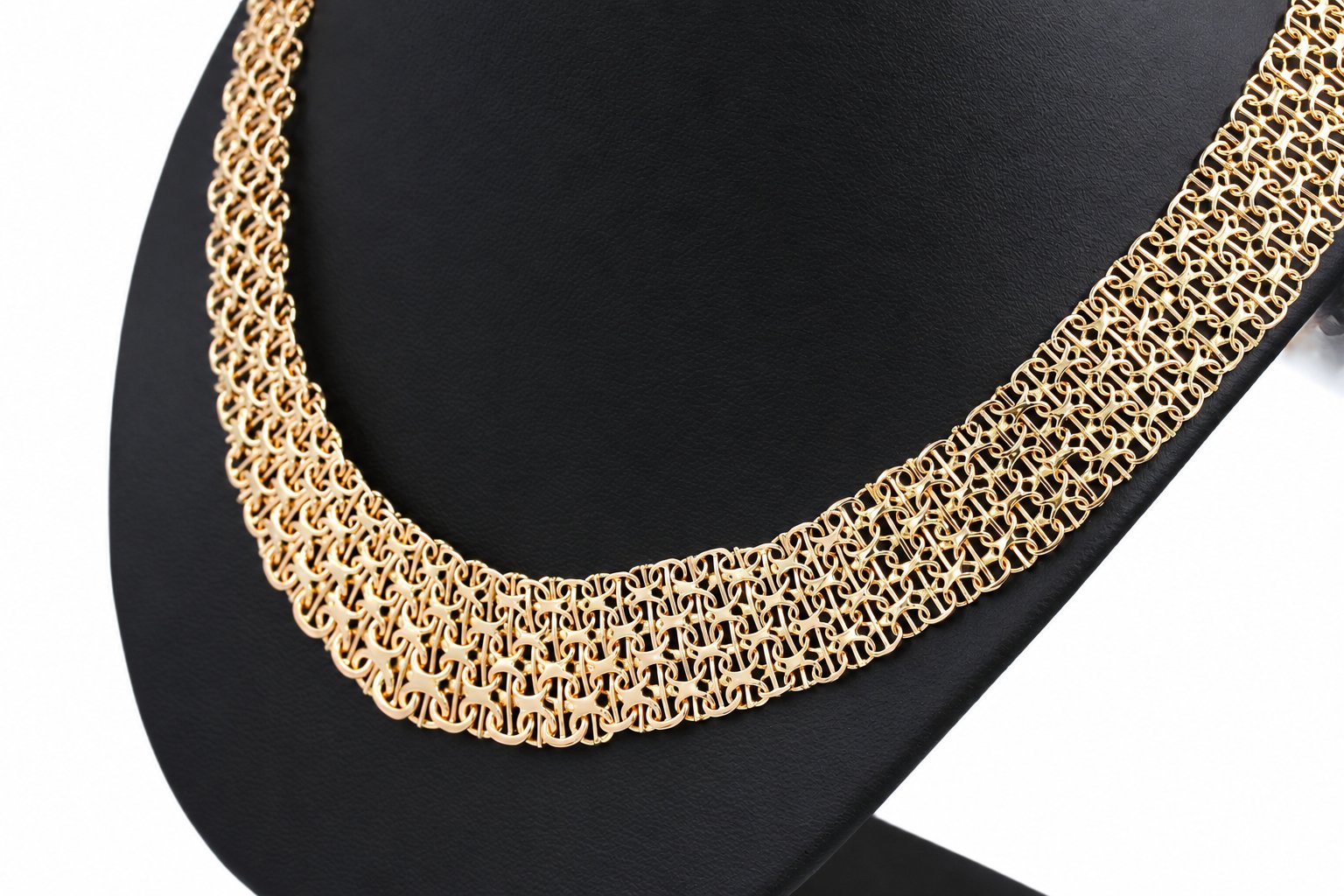 X-länk halsband med stavar i 18k guld.Vikt 51.18g