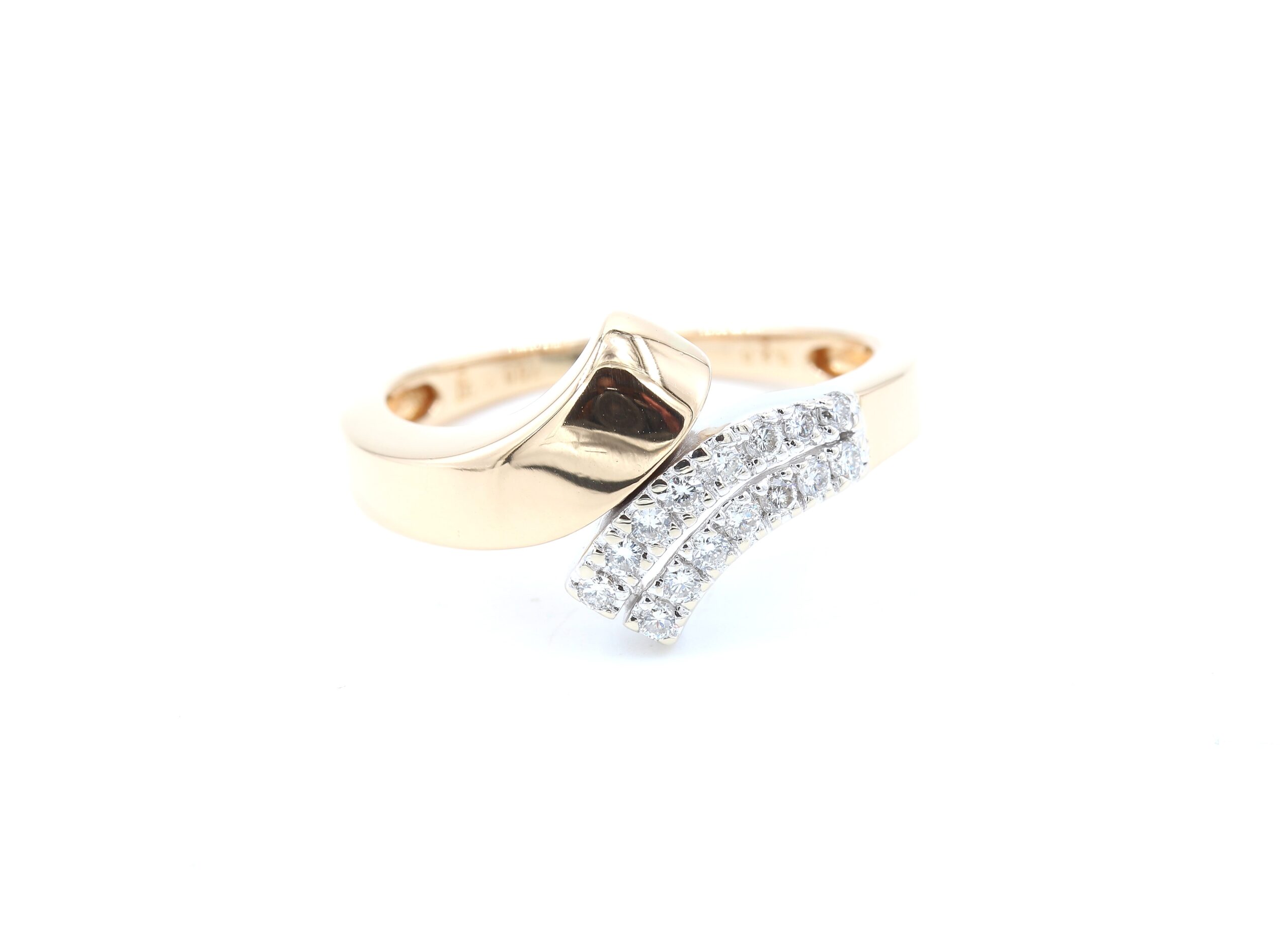 Diamantring i 18k guld och vitguld 0,20ct. vikt: 4,4g