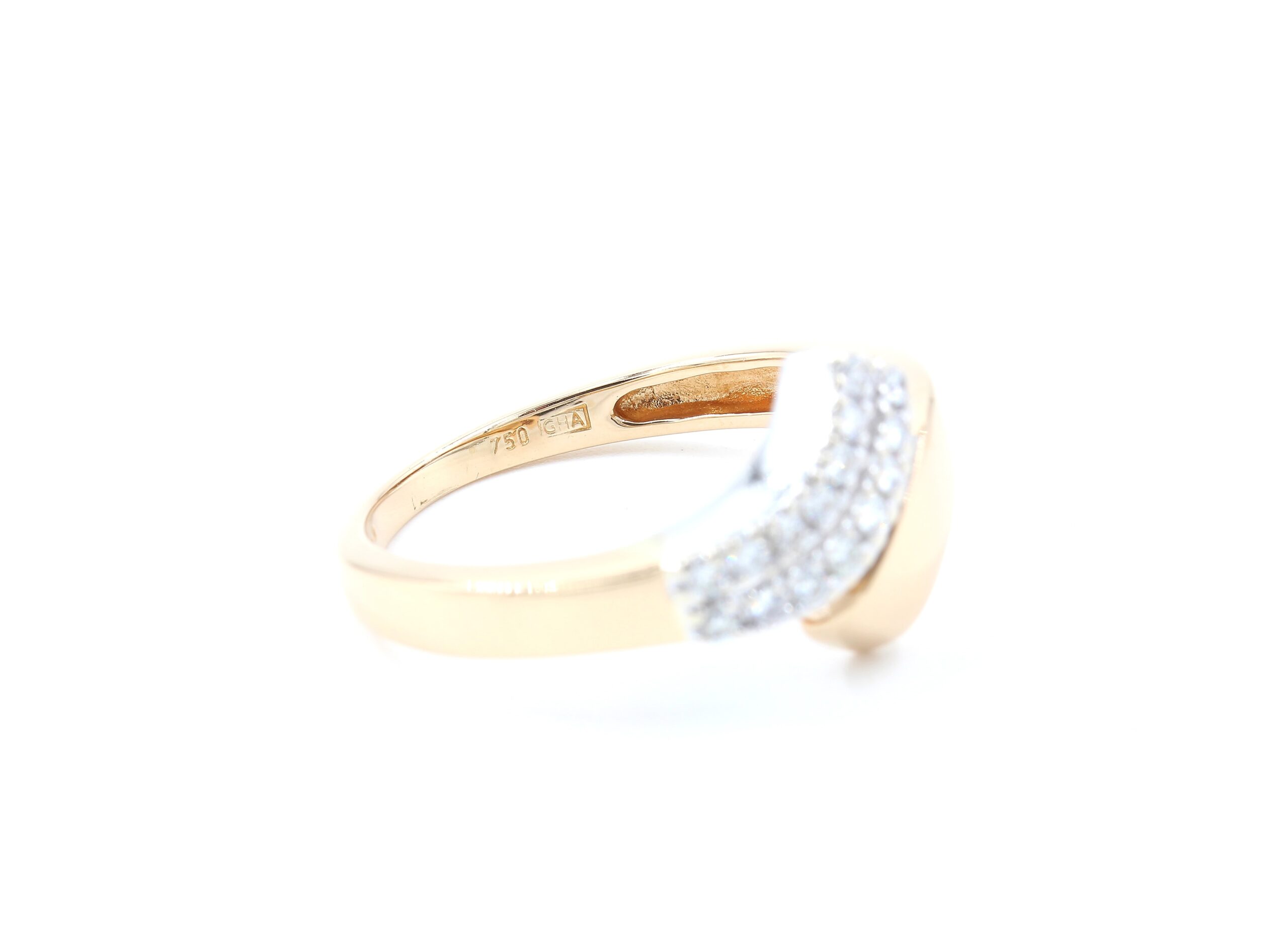Diamantring i 18k guld och vitguld 0,20ct. vikt: 4,4g
