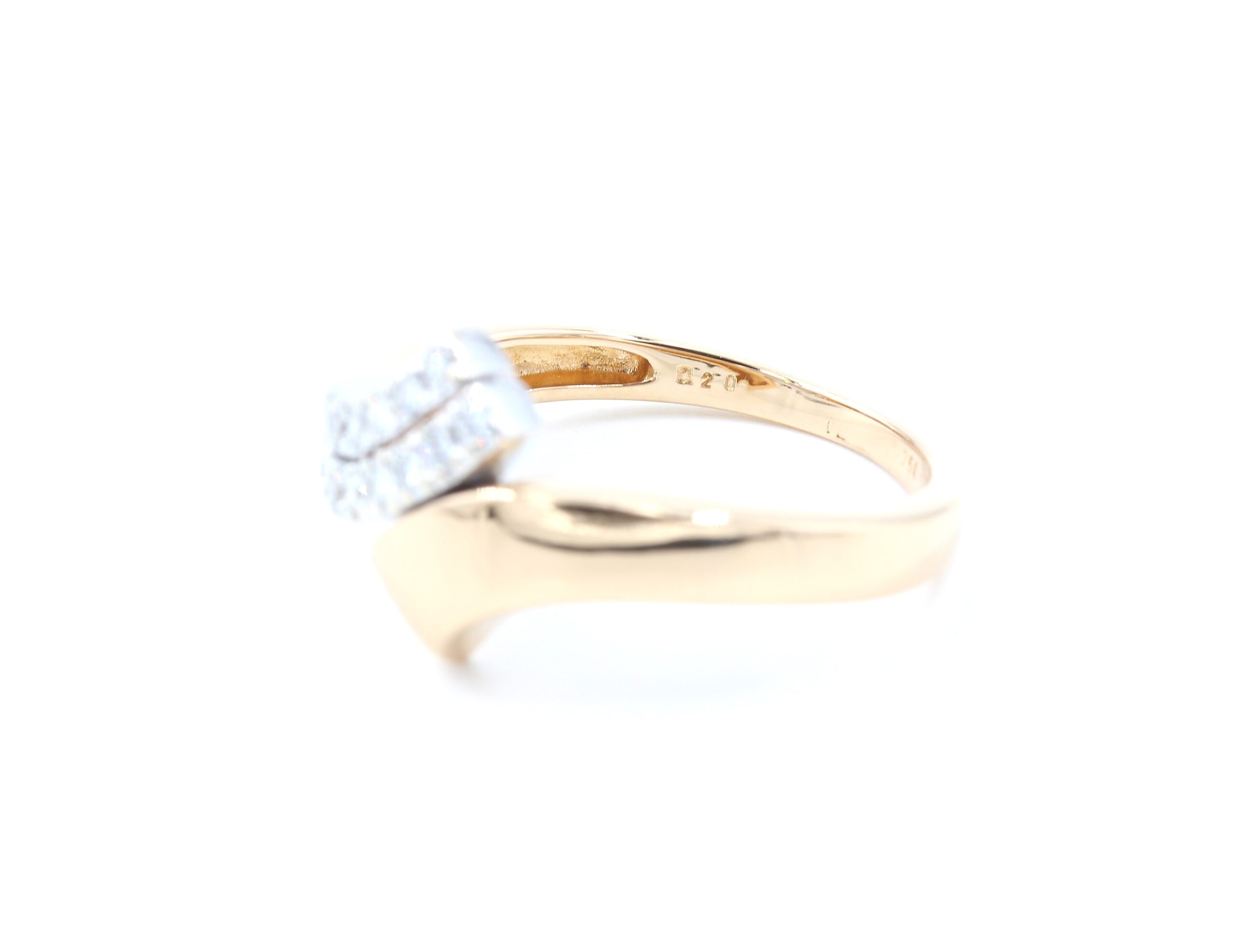 Diamantring i 18k guld och vitguld 0,20ct. vikt: 4,4g
