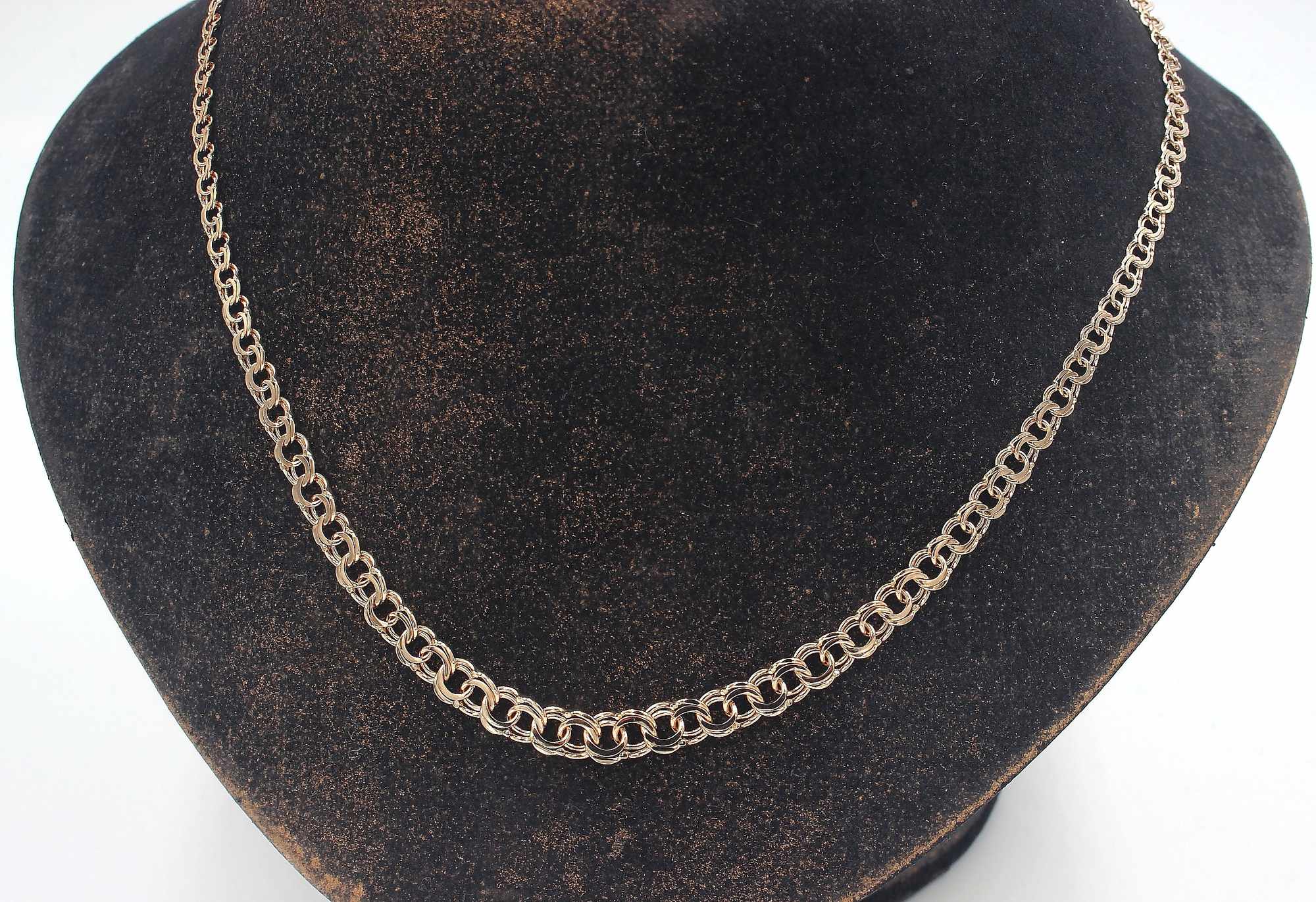 Bismarck halsband i 18k guld. vikt: 9,5g