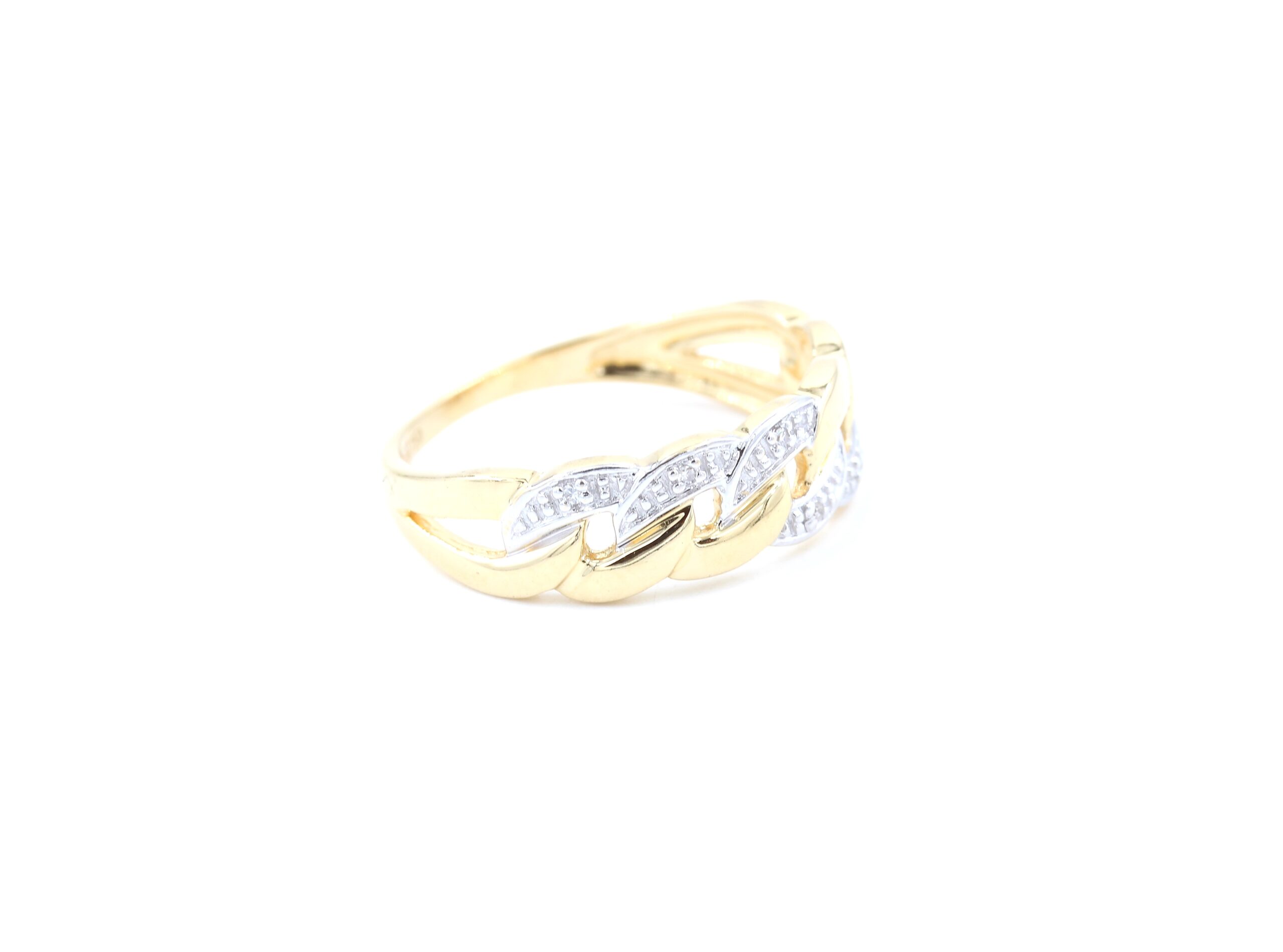 Bismarck ring med diamanter i 18k guld. vikt: 2,9g