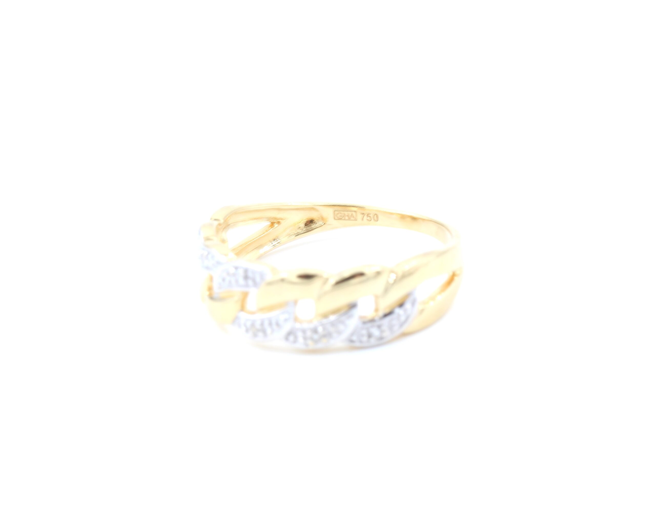 Bismarck ring med diamanter i 18k guld. vikt: 2,9g