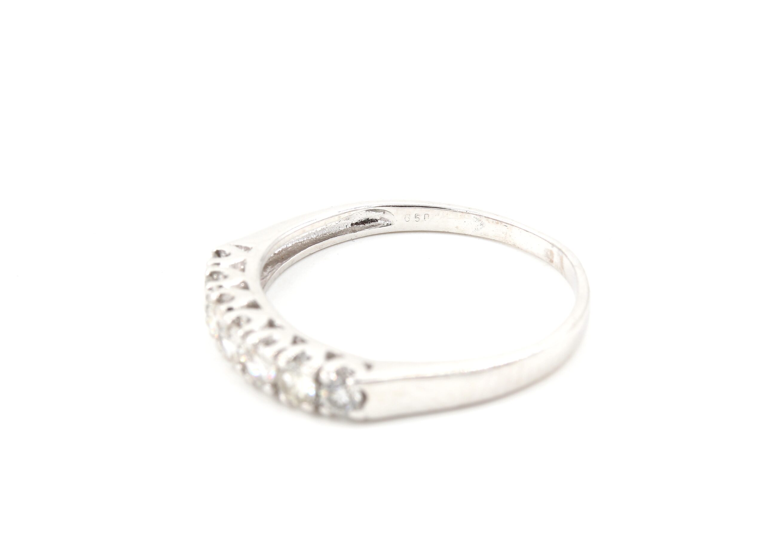 Diamantring i 18k vitguld 0,50 ct. vikt:2,5g