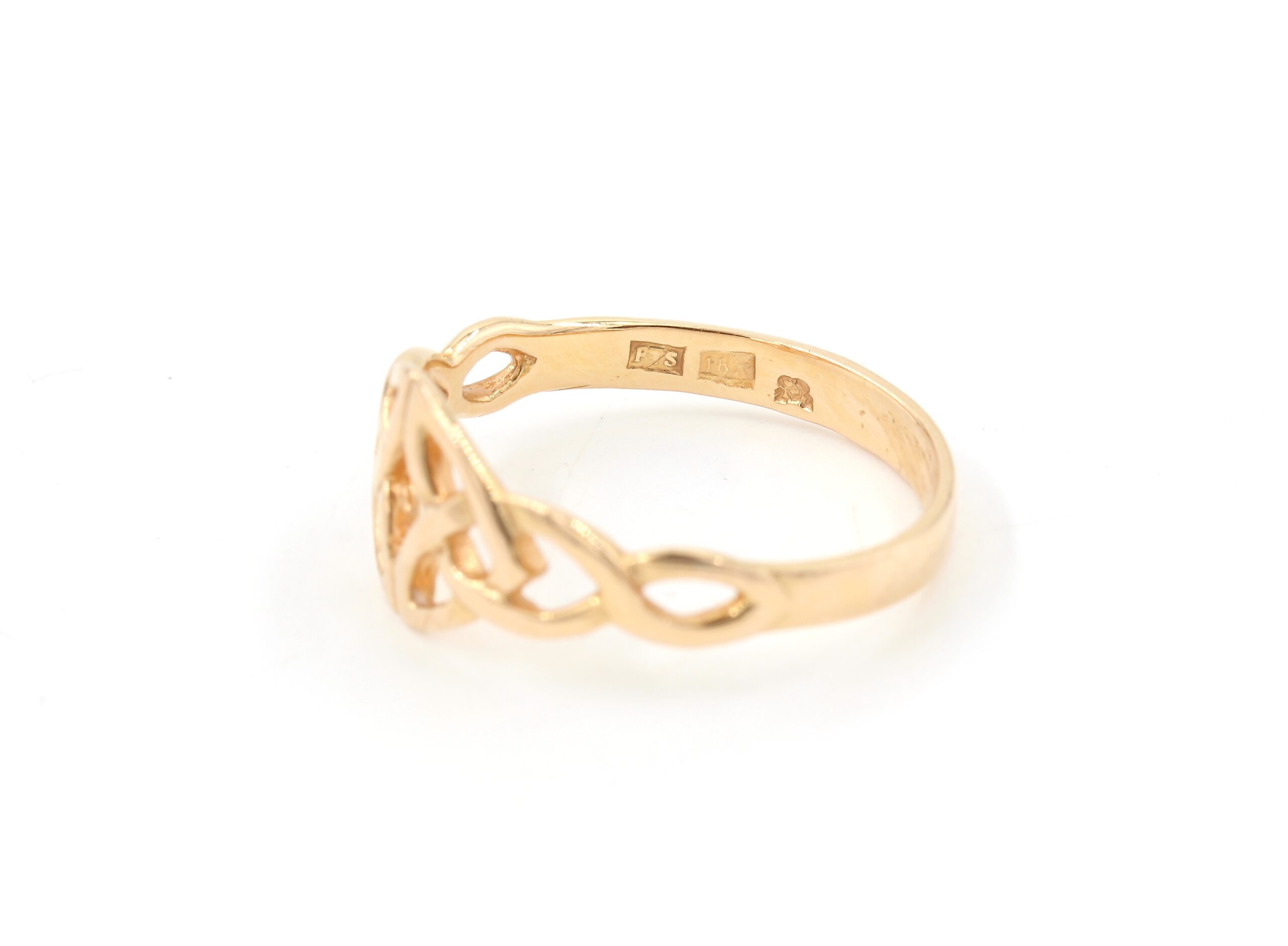 Ring i 18k guld. vikt:2,7g