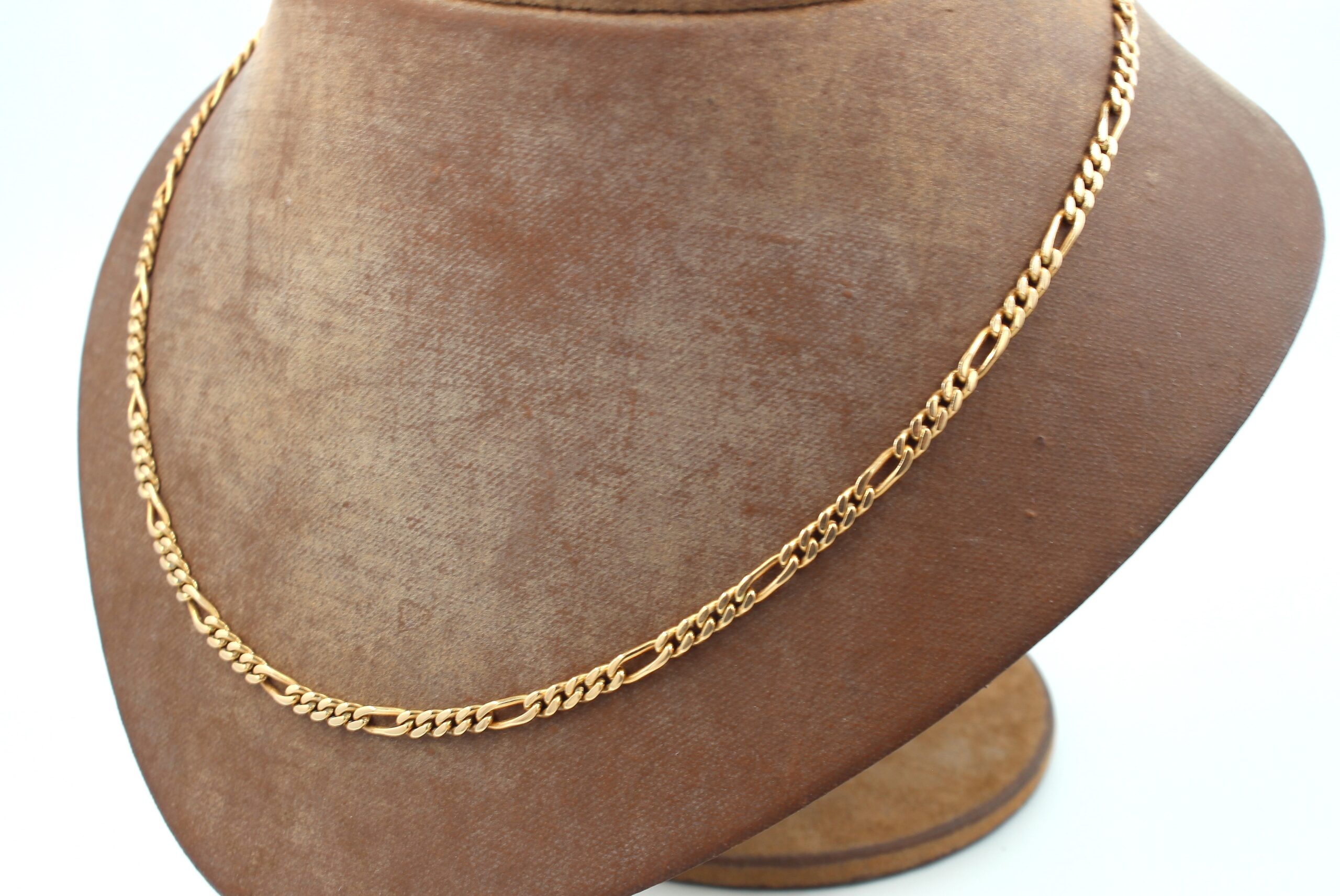Figaro halsband i 18k guld. massiv. vikt:19,1g